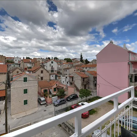 Pensionat Via Porto 4*