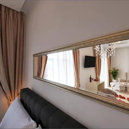 Via Porto Pensión 4*