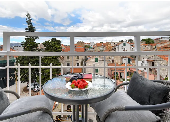 Via Porto 4*