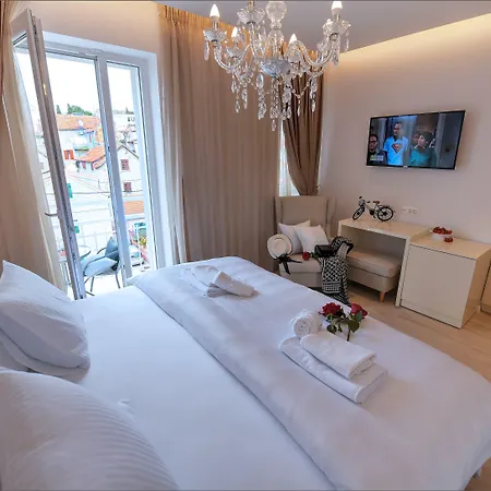 Via Porto 4*