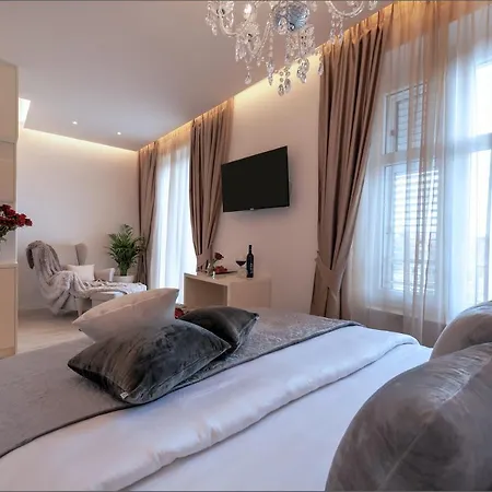 Via Porto 4*