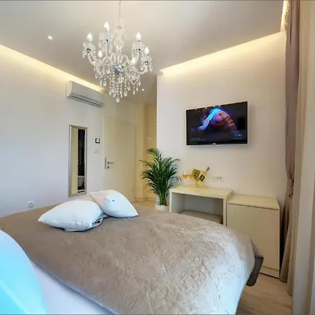 Guest house Via Porto 4*